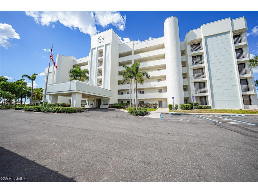 3020 Matecumbe Key Road #302 Punta Gorda FL 33955 223083622 image1