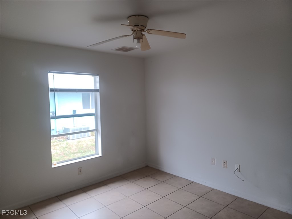 3020 SE Santa Barbara Place Cape Coral FL 33904 2026005371 image12