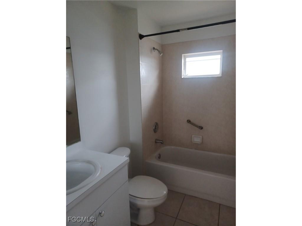3020 SE Santa Barbara Place Cape Coral FL 33904 2026005371 image13