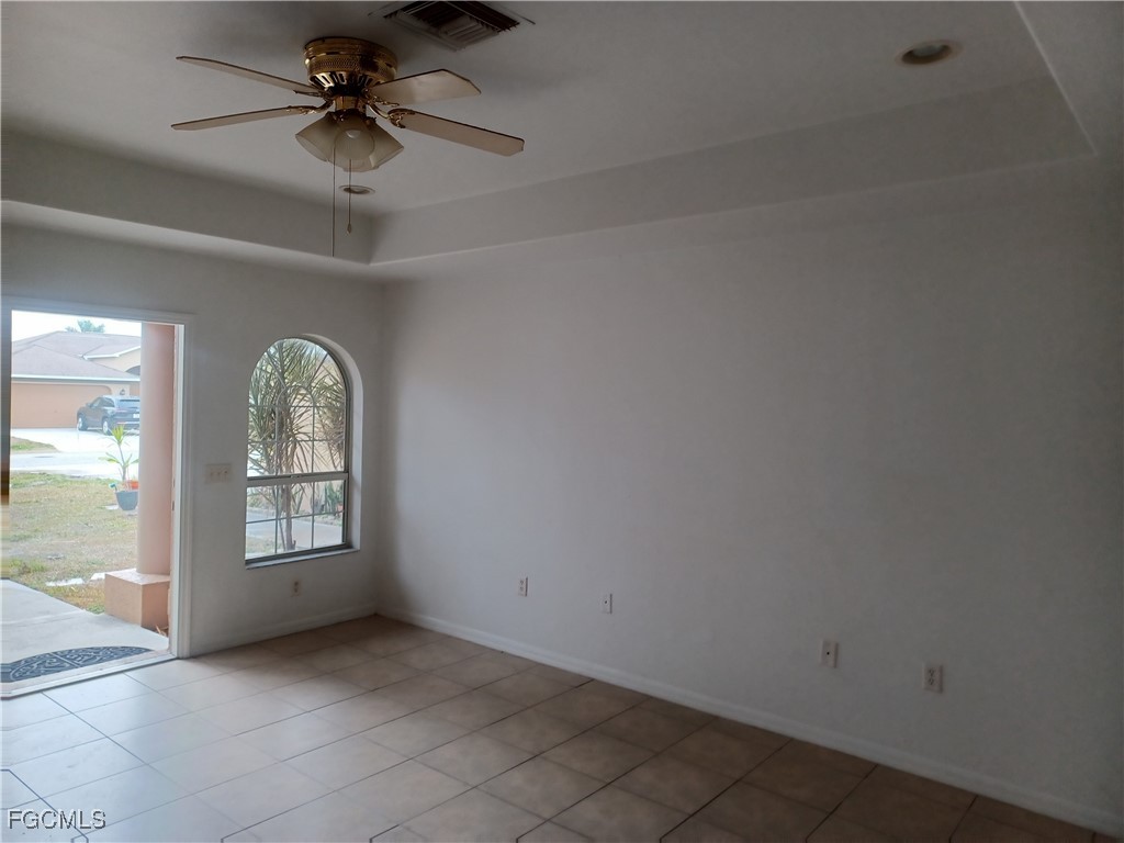 3020 SE Santa Barbara Place Cape Coral FL 33904 2026005371 image3