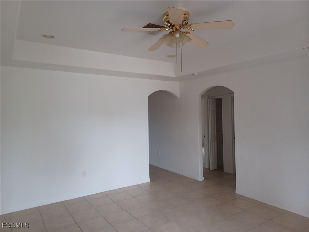 3020 SE Santa Barbara Place Cape Coral FL 33904 2026005371 image5