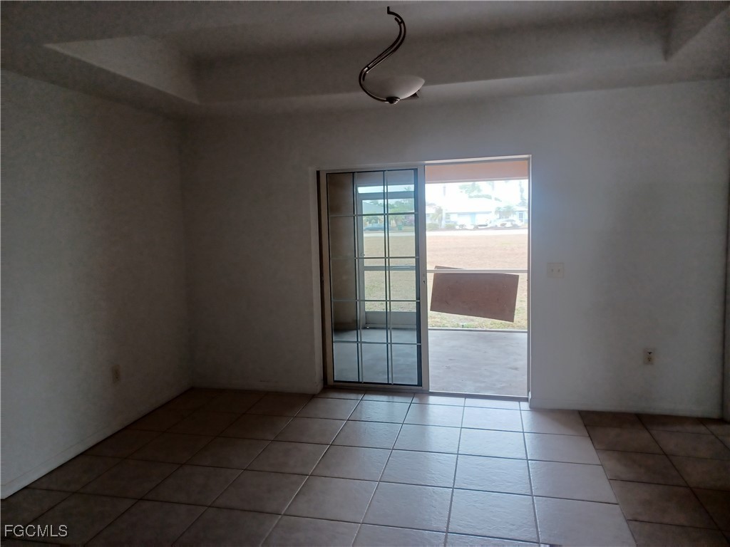 3020 SE Santa Barbara Place Cape Coral FL 33904 2026005371 image8