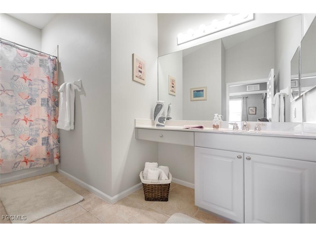 3021 Meandering Way #202 Fort Myers FL 33905 2025010700 image19