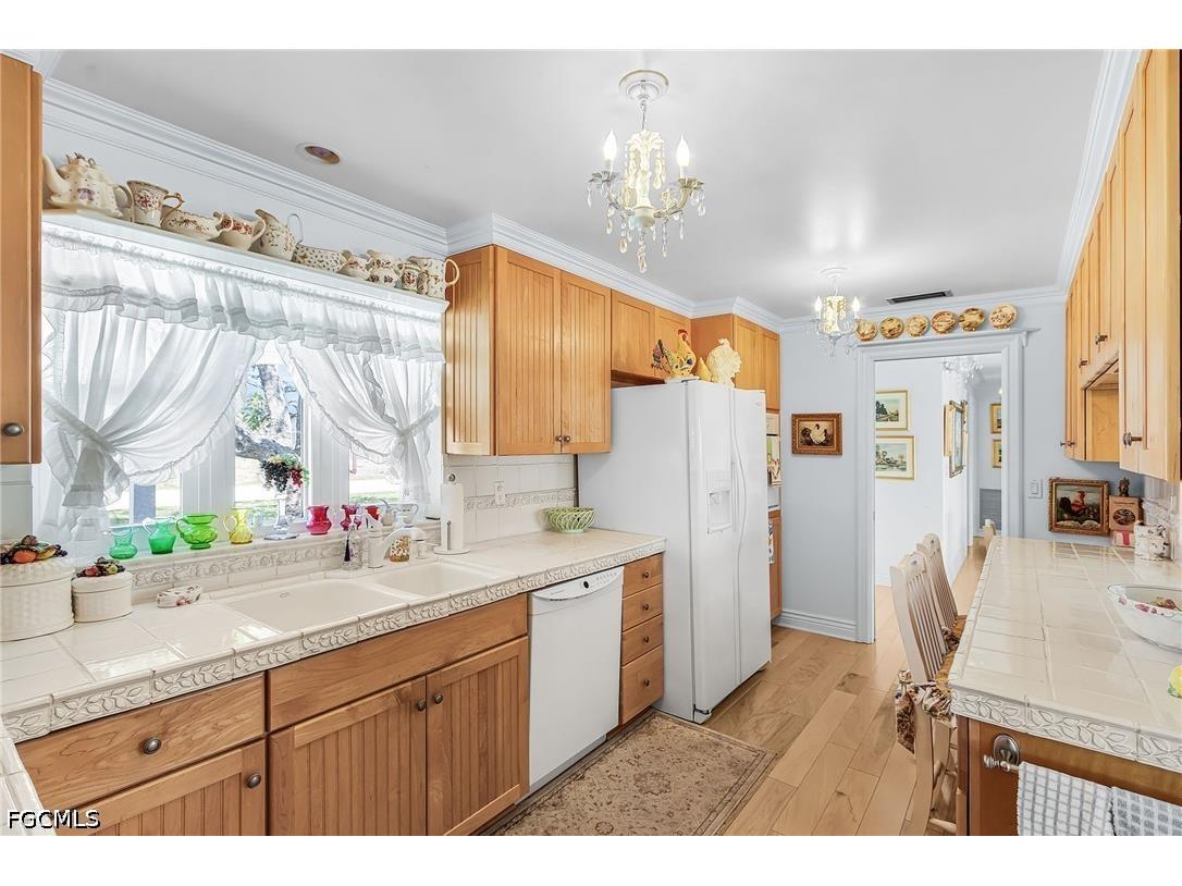 3021 SE 16th Place Cape Coral FL 33904 2026019940 image6