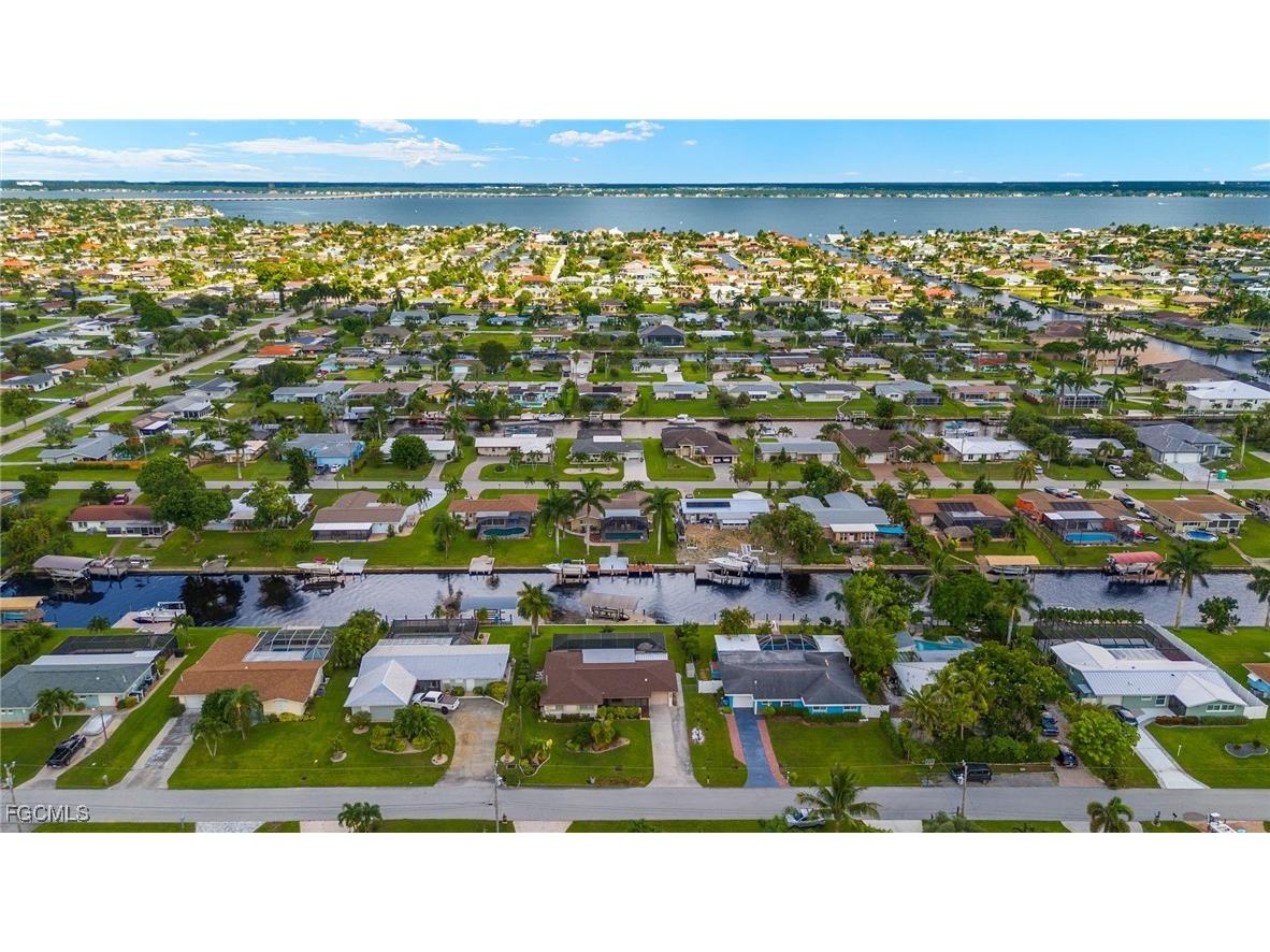 3021 SE 17th Avenue Cape Coral FL 33904 2025010095 image41