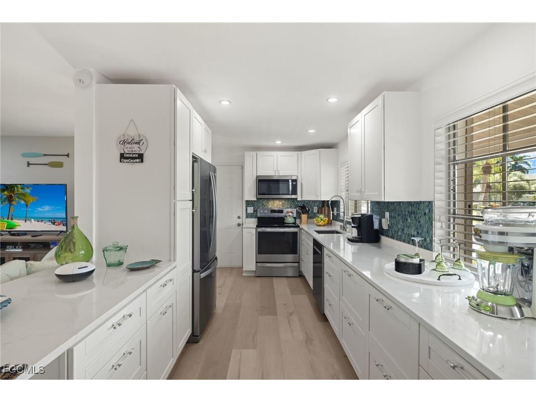 3021 SE 17th Avenue Cape Coral FL 33904 2025010095 image8