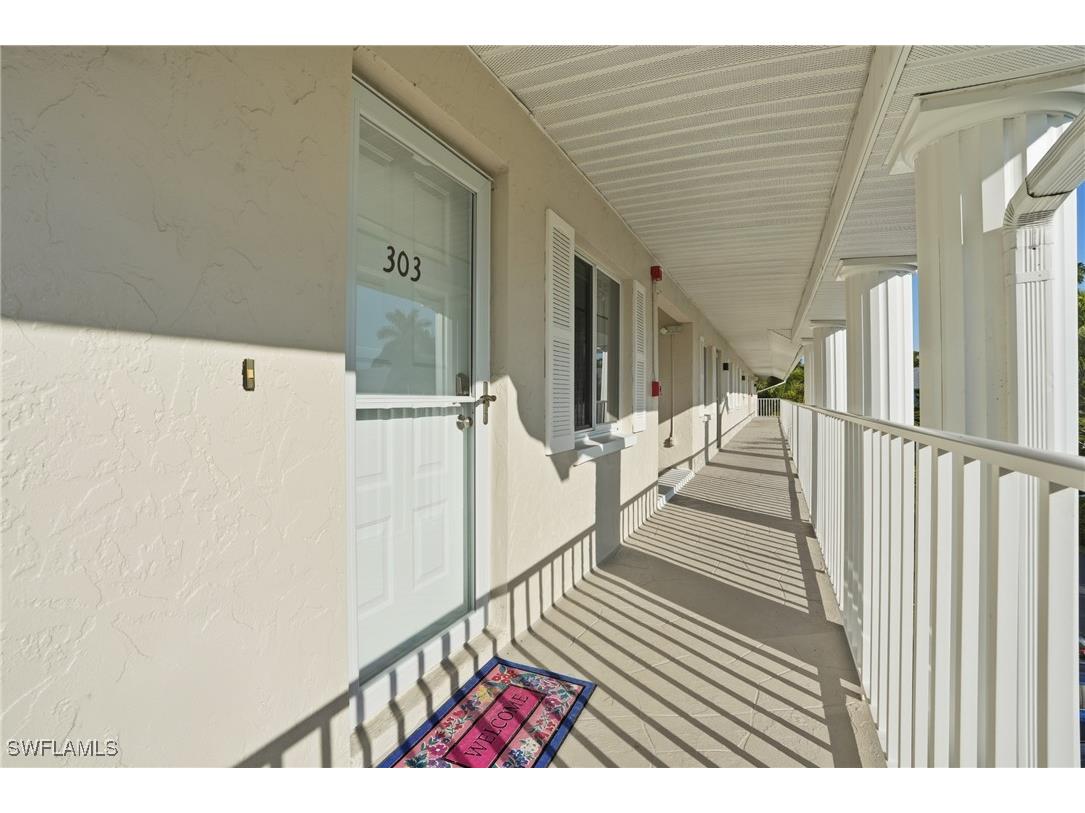 3021 Sandpiper Bay Circle #E303 Naples FL 34112 226002081 image25