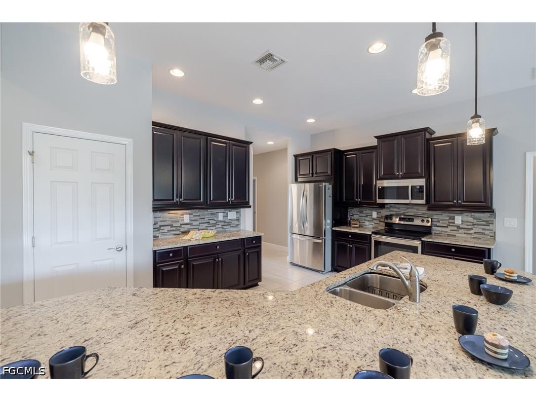 3021 Scarlet Oak Place North Fort Myers FL 33903 2026019024 image10