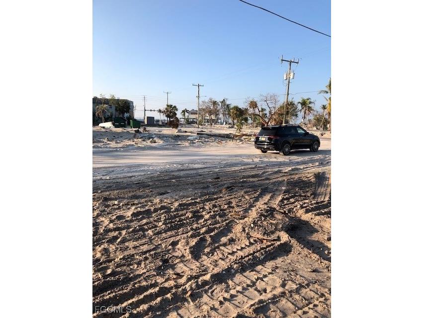 3021 Shell Mound Boulevard Fort Myers Beach FL 33931 2025019098 image4