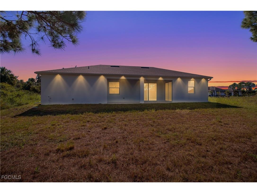 3022 33rd Street SW Lehigh Acres FL 33976 2025020402 image37