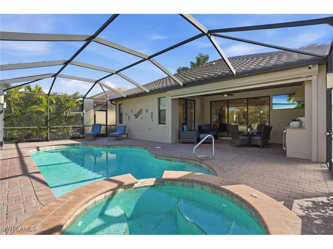 3022 Aviamar Circle Naples FL 34114 226003682 image1