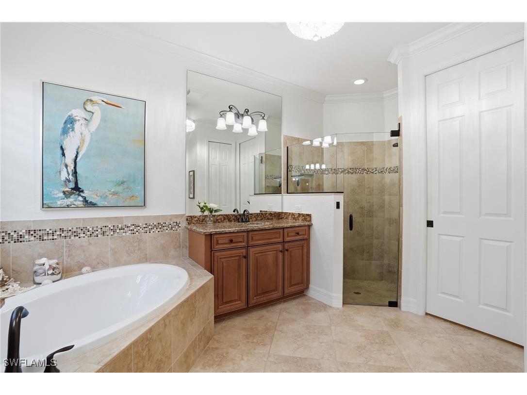 3022 Aviamar Circle Naples FL 34114 226003682 image20