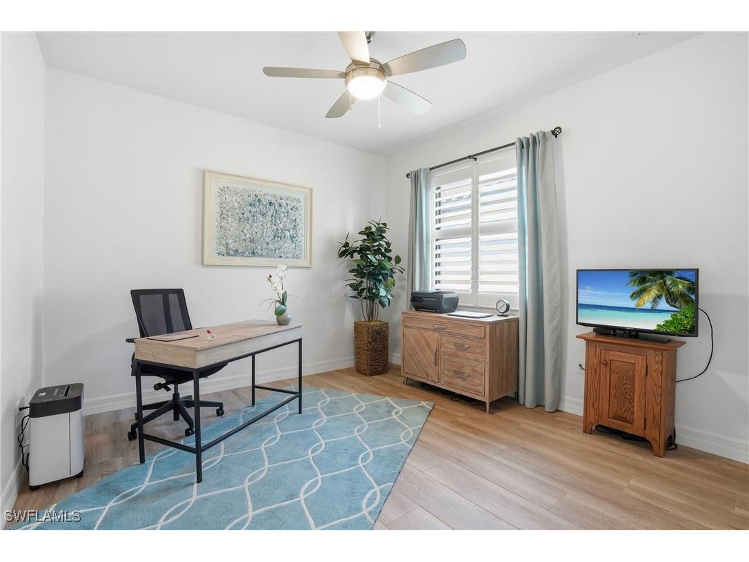 3022 Aviamar Circle Naples FL 34114 226003682 image24