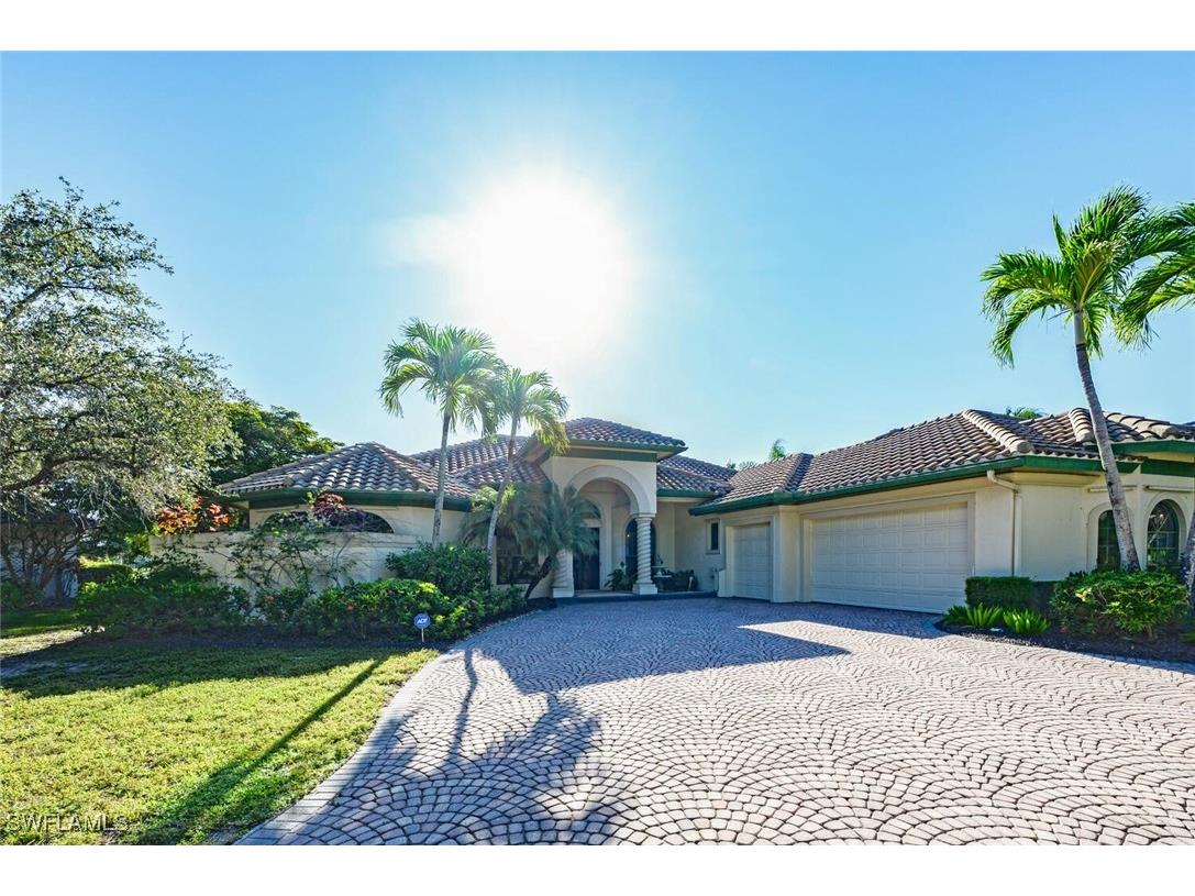 3022 Gainesborough Court Naples FL 34105 225074934 image1
