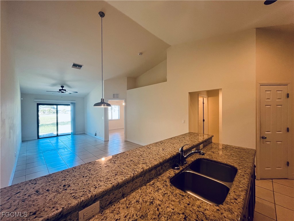 3022 SE Santa Barbara Place Cape Coral FL 33904 2025016029 image3