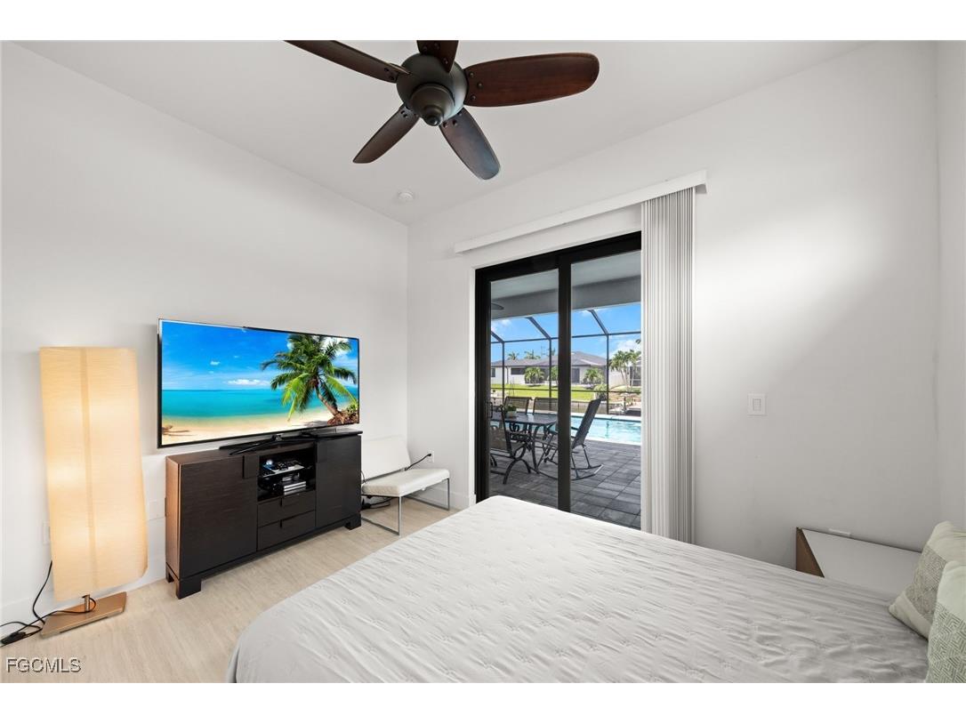 3022 SW 24th Avenue Cape Coral FL 33914 2025002819 image24