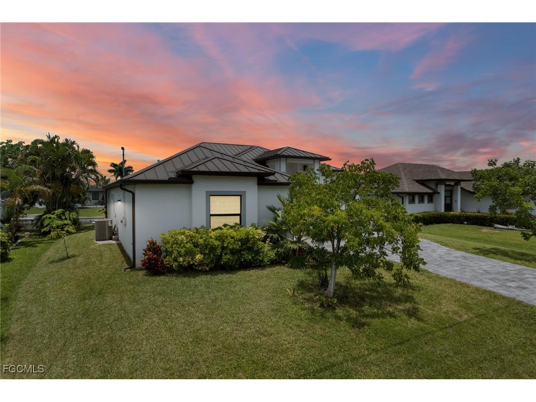 3022 SW 24th Avenue Cape Coral FL 33914 2025002819 image37