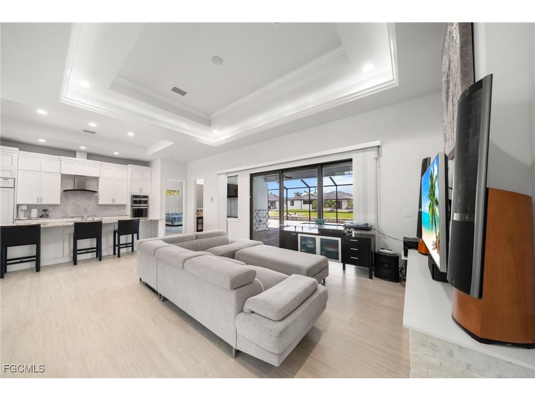 3022 SW 24th Avenue Cape Coral FL 33914 2025002819 image4