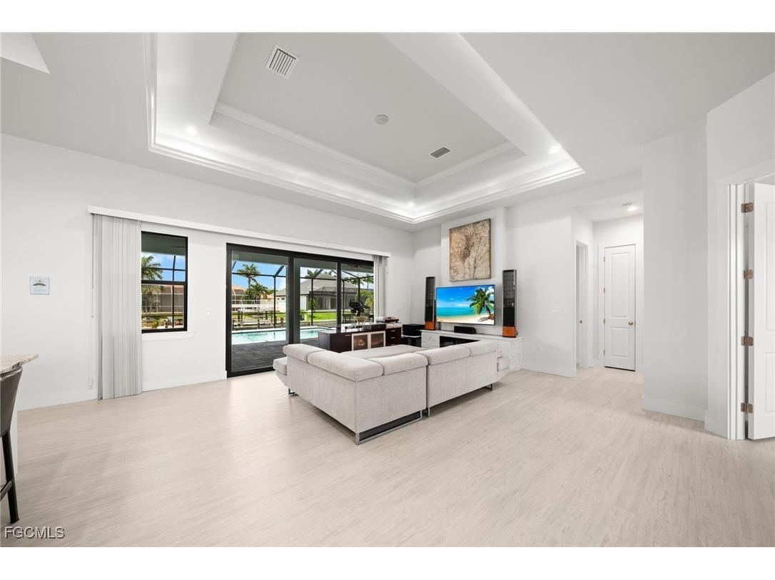 3022 SW 24th Avenue Cape Coral FL 33914 2025002819 image5