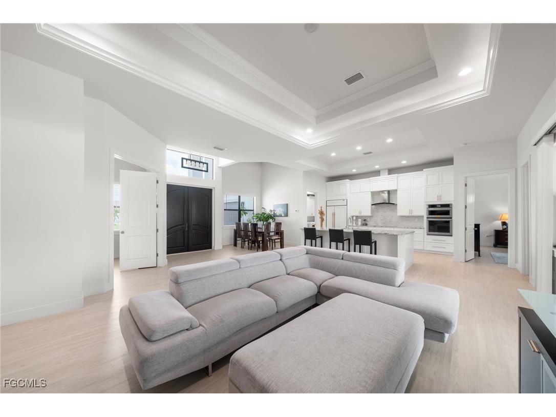 3022 SW 24th Avenue Cape Coral FL 33914 2025002819 image6