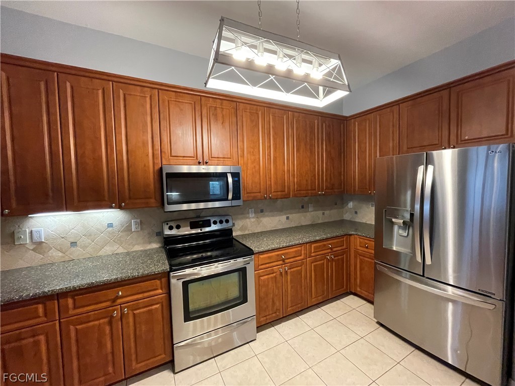 3023 Lake Manatee Court Cape Coral FL 33909 2026006806 image6