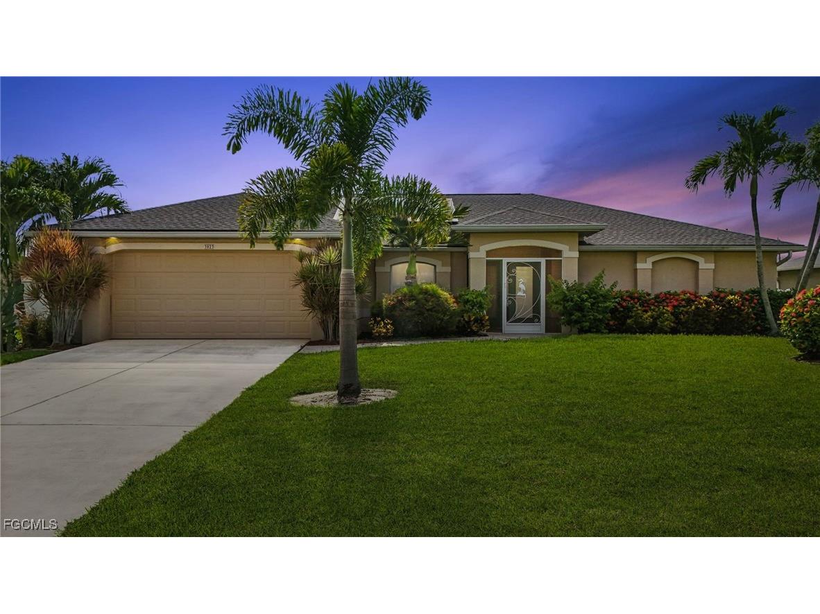 3023 SW 23rd Avenue Cape Coral FL 33914 2025001308 image1