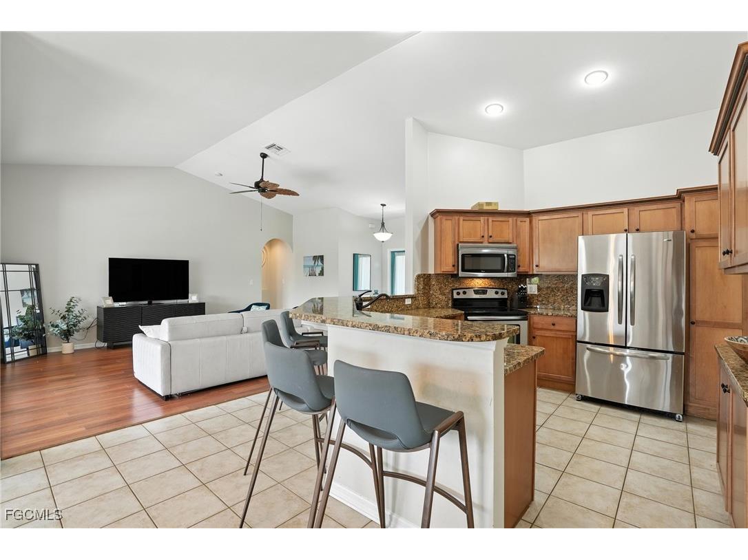 3023 SW 23rd Avenue Cape Coral FL 33914 2025023130 image13