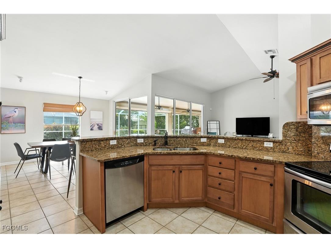 3023 SW 23rd Avenue Cape Coral FL 33914 2025023130 image16