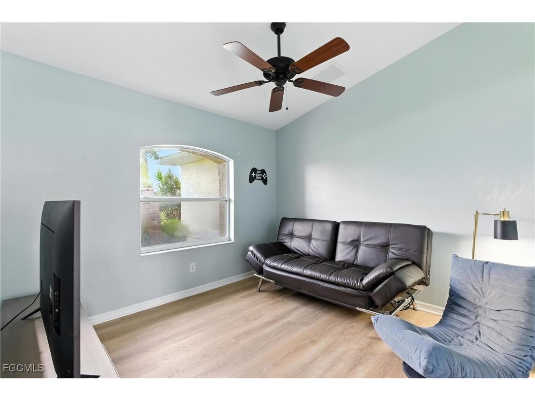 3023 SW 23rd Avenue Cape Coral FL 33914 2025023130 image20