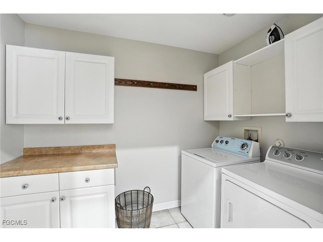 3023 SW 23rd Avenue Cape Coral FL 33914 2025023130 image28