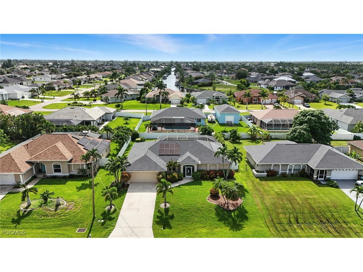 3023 SW 23rd Avenue Cape Coral FL 33914 2025023130 image4