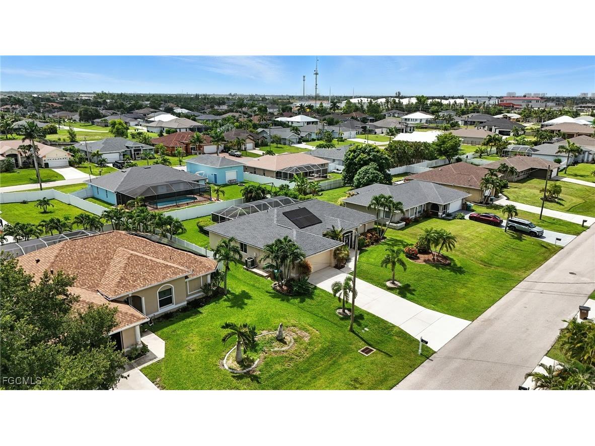 3023 SW 23rd Avenue Cape Coral FL 33914 2025023130 image40