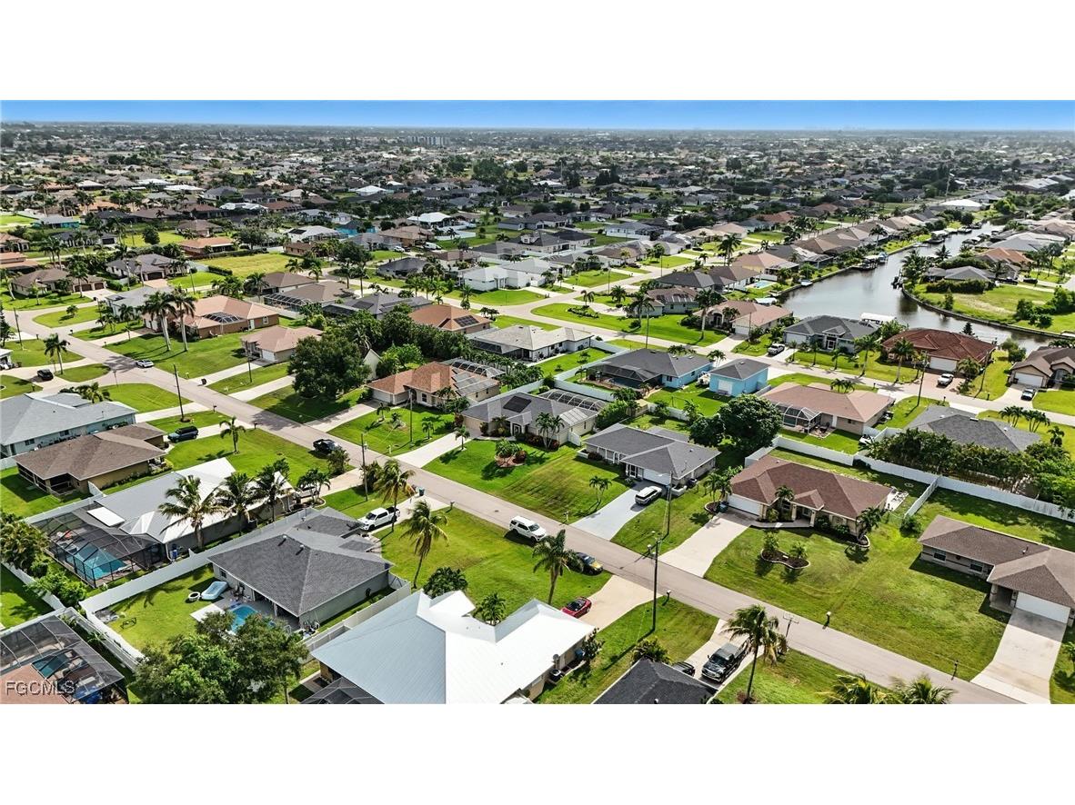 3023 SW 23rd Avenue Cape Coral FL 33914 2025023130 image44