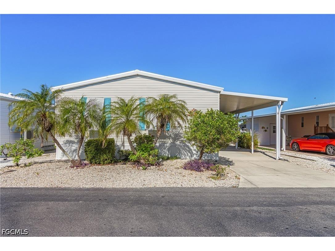 3023 Skipper Lane Saint James City FL 33956 2026013563 image1