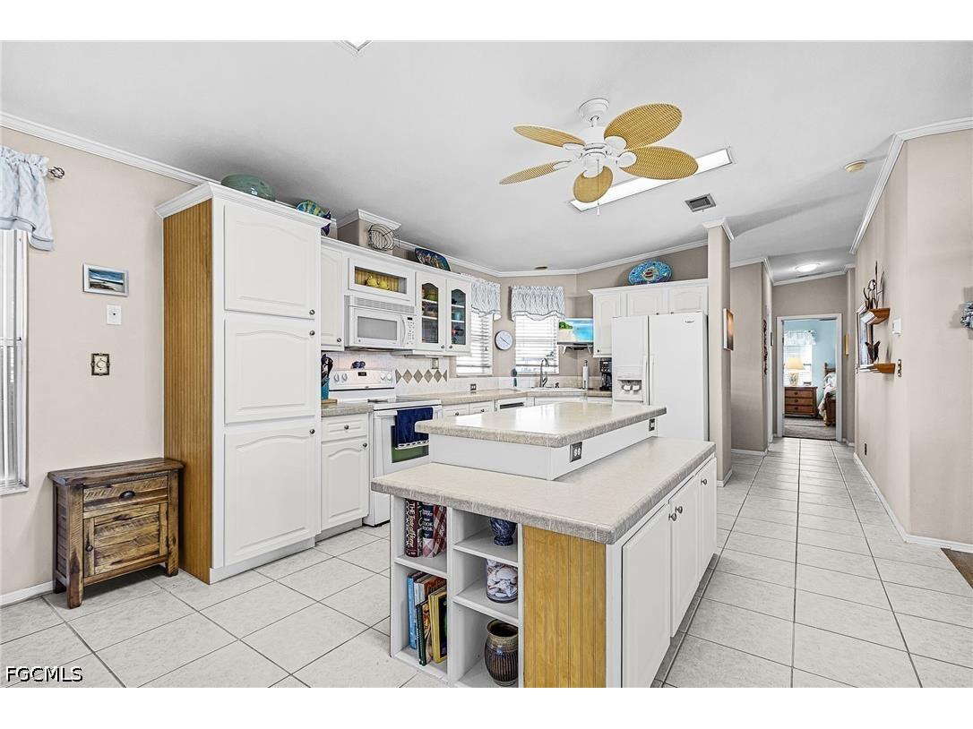 3023 Skipper Lane Saint James City FL 33956 2026013563 image10