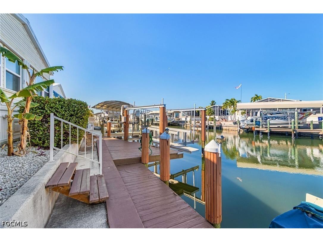 3023 Skipper Lane Saint James City FL 33956 2026013563 image24