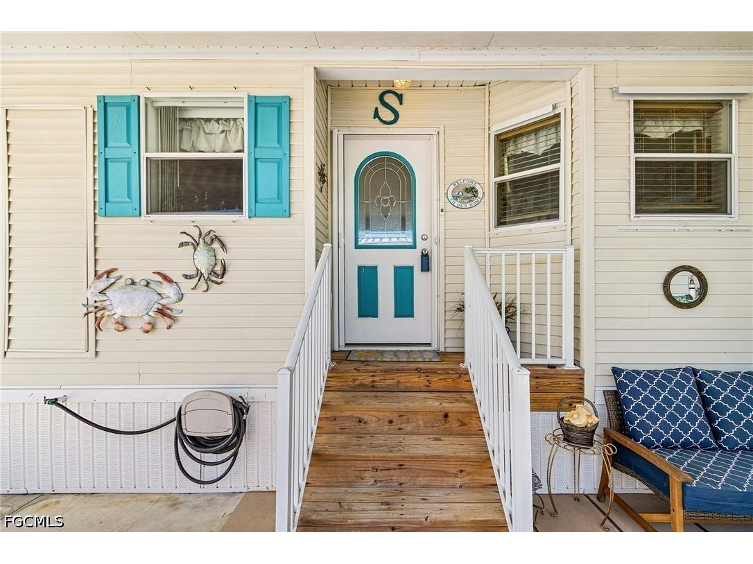 3023 Skipper Lane Saint James City FL 33956 2026013563 image5