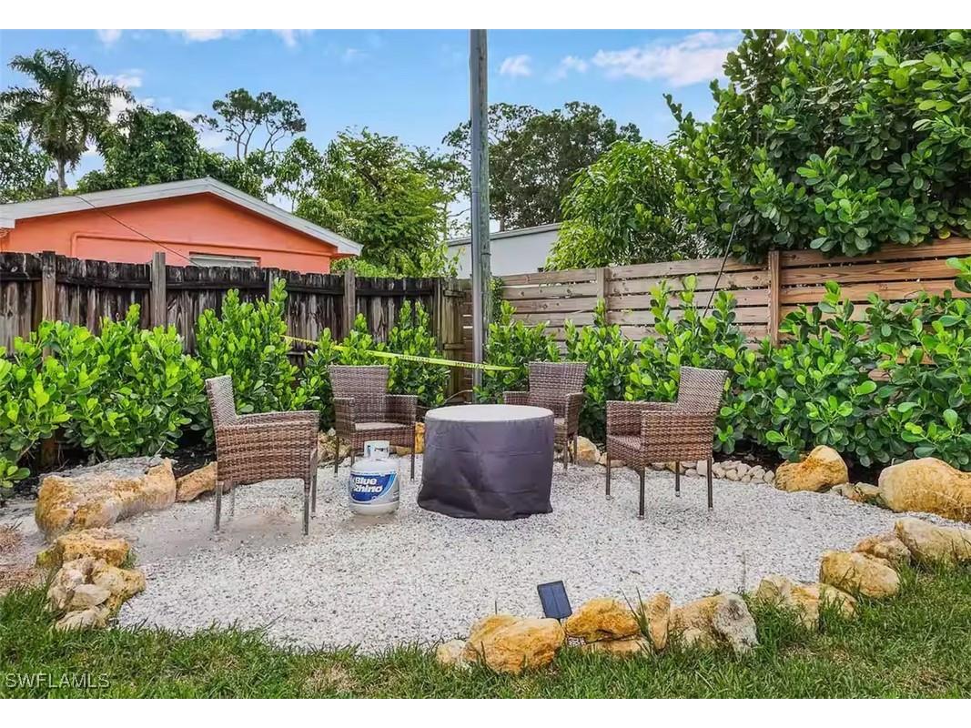 3024 Estey Avenue Naples FL 34104 225080101 image18