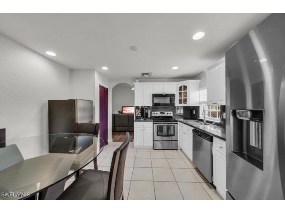 3024 NE 2nd Avenue Cape Coral FL 33909 225052940 image5