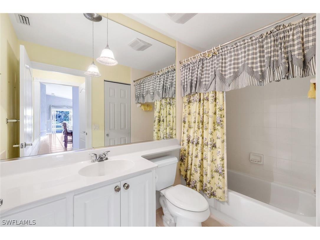 3025 Futuna Lane Naples FL 34119 226006270 image24