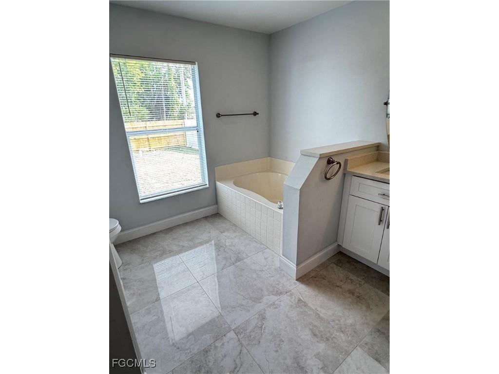 3025 NE 6th Place Cape Coral FL 33909 2025019704 image24