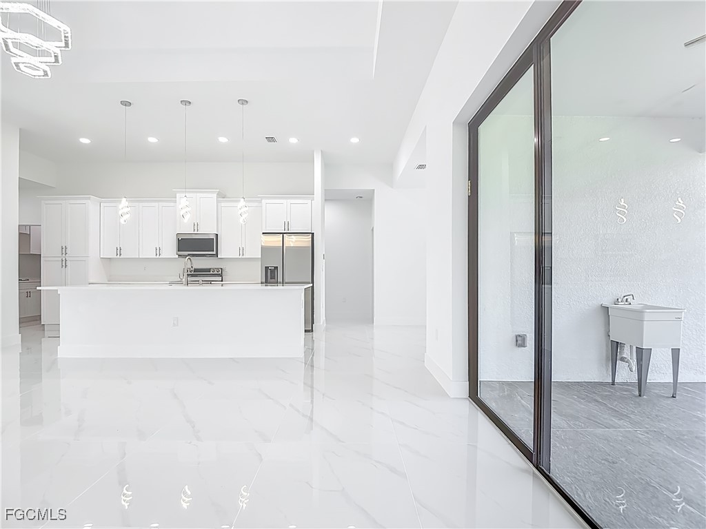 3026 36th Street SW Lehigh Acres FL 33976 2025010892 image8