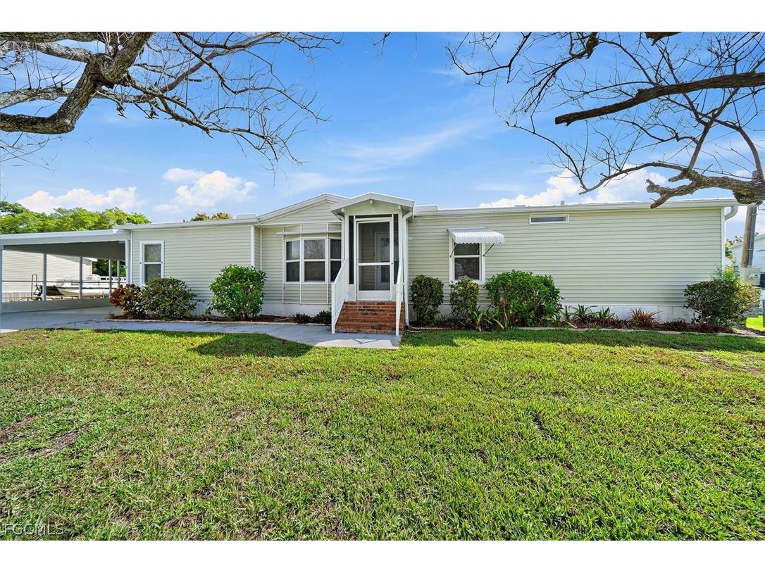 3028 Bamboo Court N Punta Gorda FL 33950 2026011755 image1