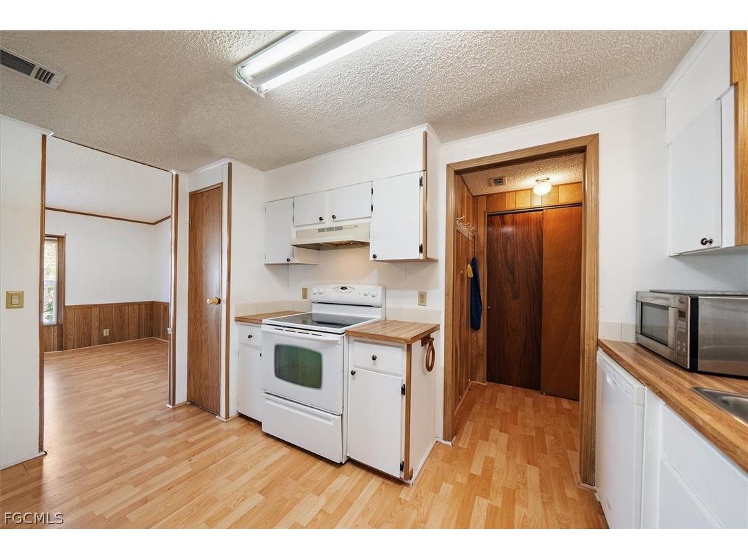 3028 Bamboo Court N Punta Gorda FL 33950 2026011755 image15