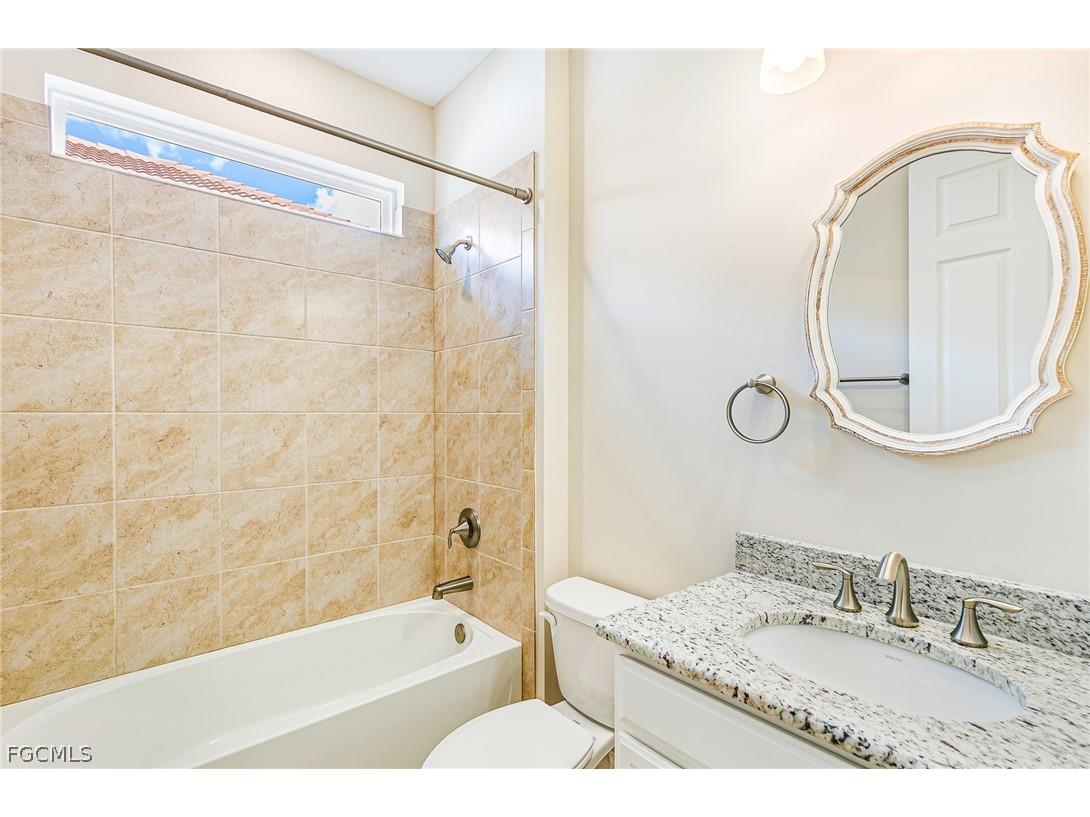 3028 Royal Gardens Avenue Fort Myers FL 33916 2026010622 image17