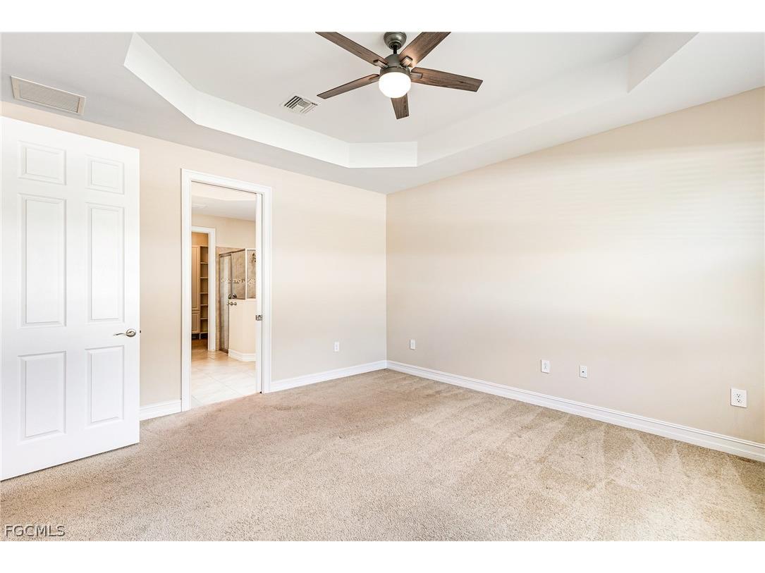 3028 Royal Gardens Avenue Fort Myers FL 33916 2026010622 image25