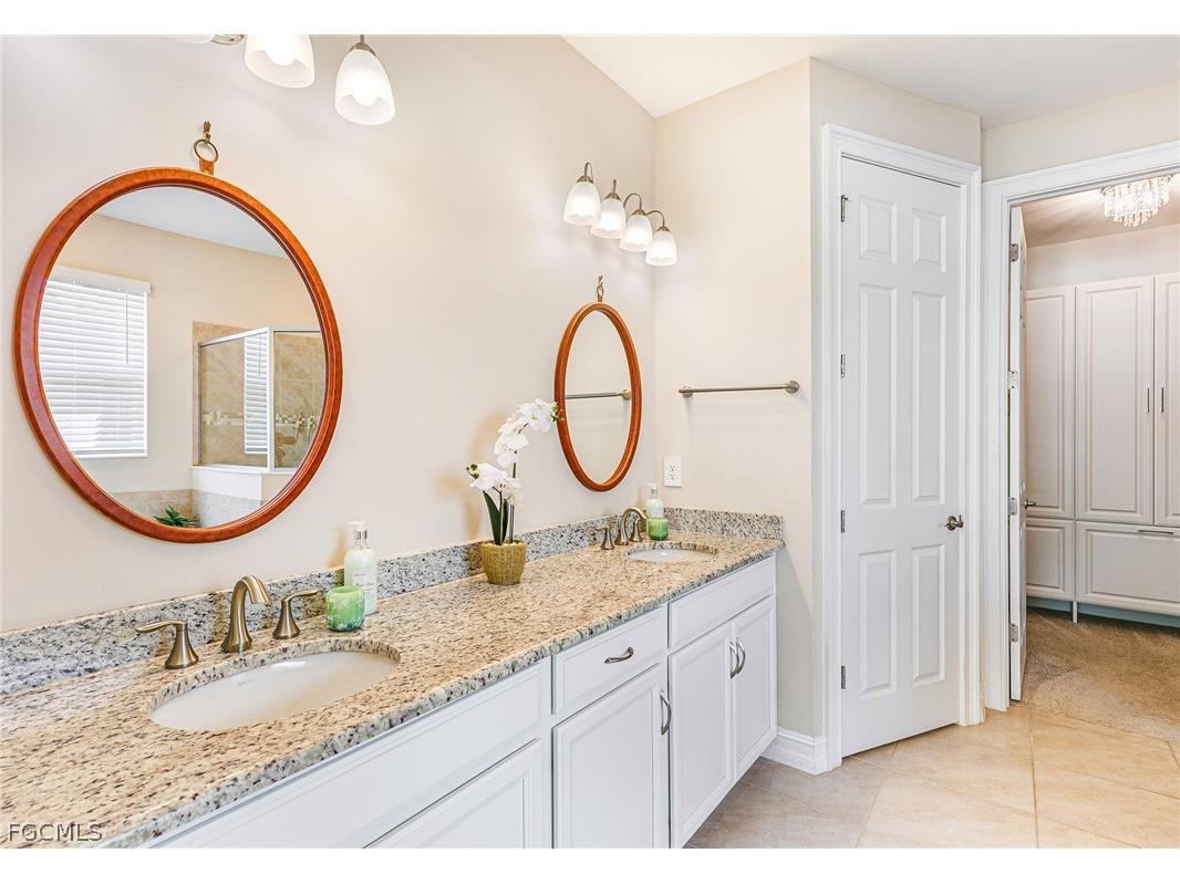 3028 Royal Gardens Avenue Fort Myers FL 33916 2026010622 image26