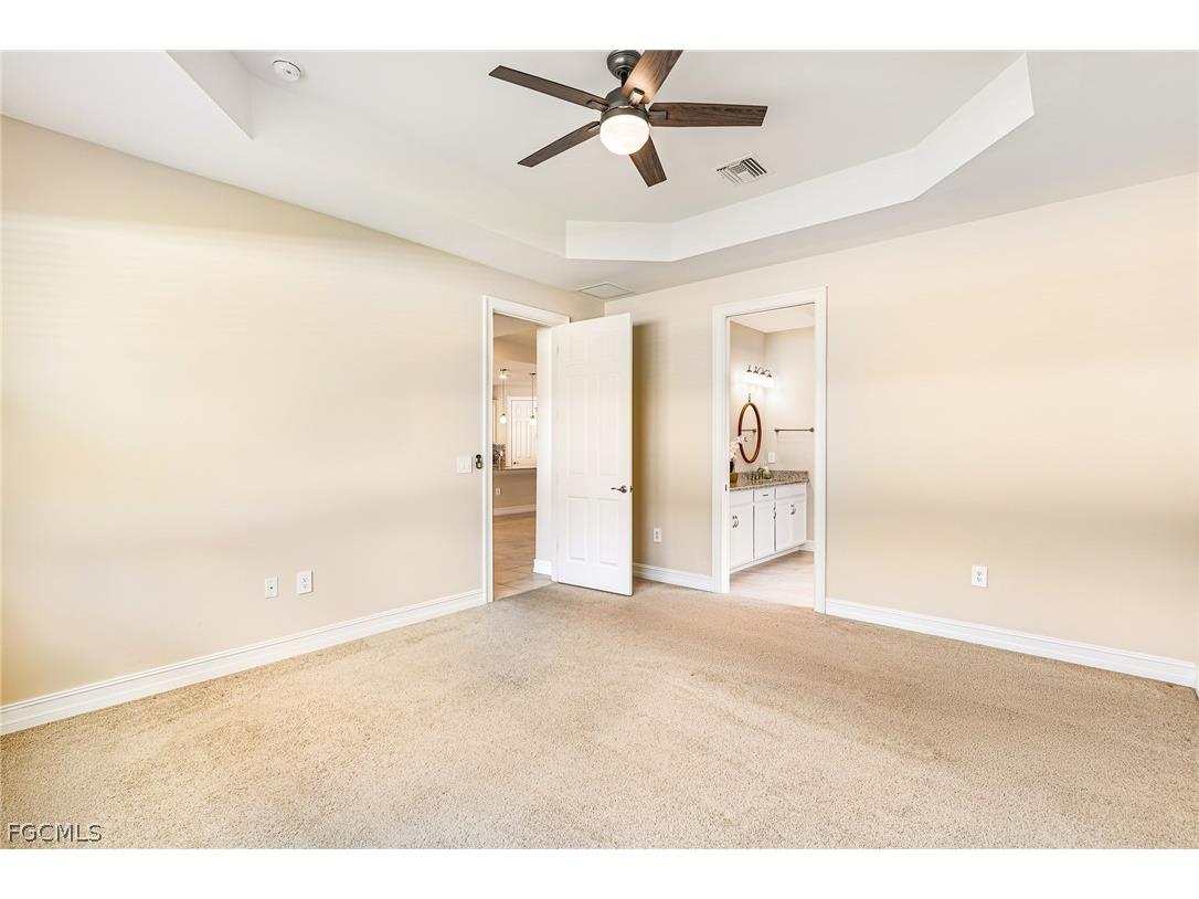 3028 Royal Gardens Avenue Fort Myers FL 33916 2026010622 image32