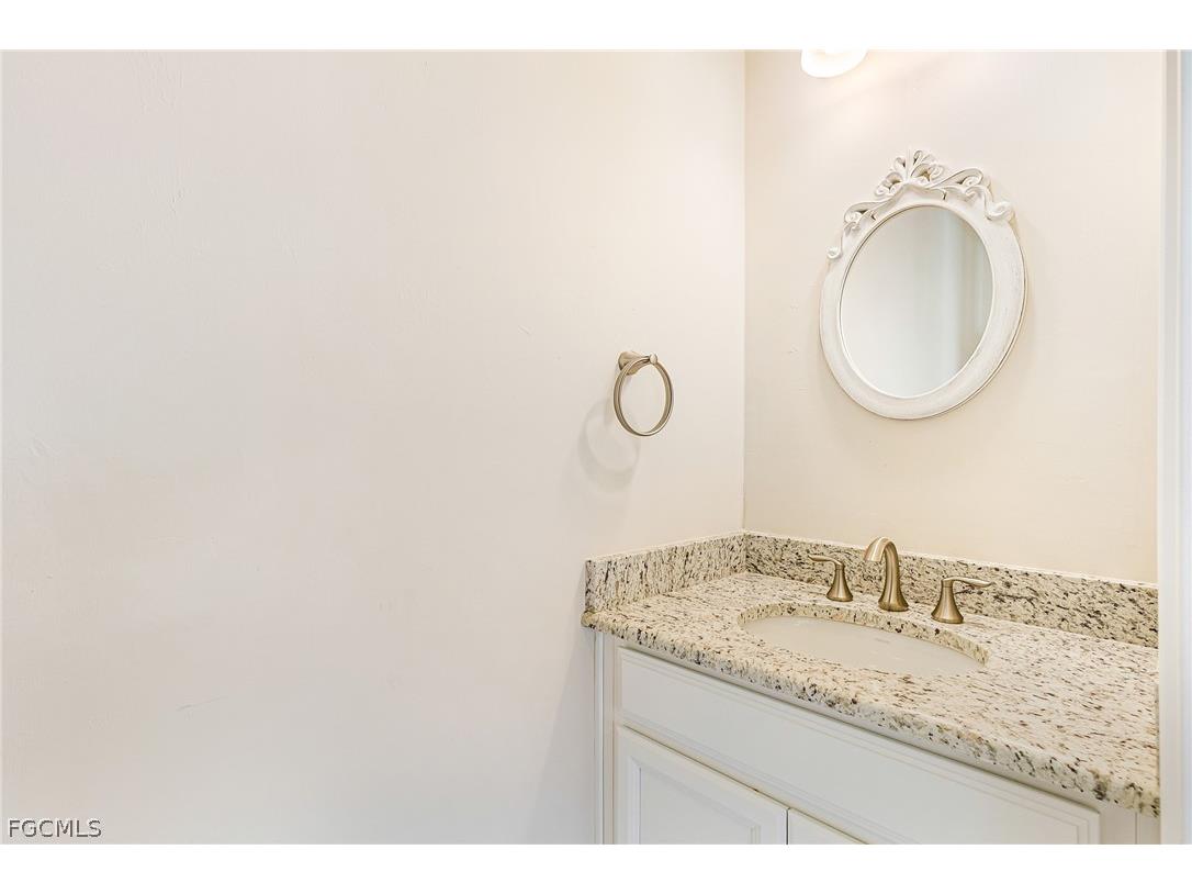 3028 Royal Gardens Avenue Fort Myers FL 33916 2026010622 image37