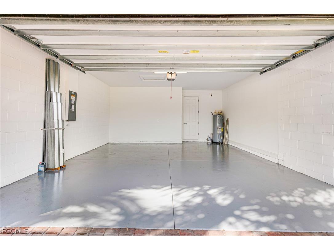3028 Royal Gardens Avenue Fort Myers FL 33916 2026010622 image39